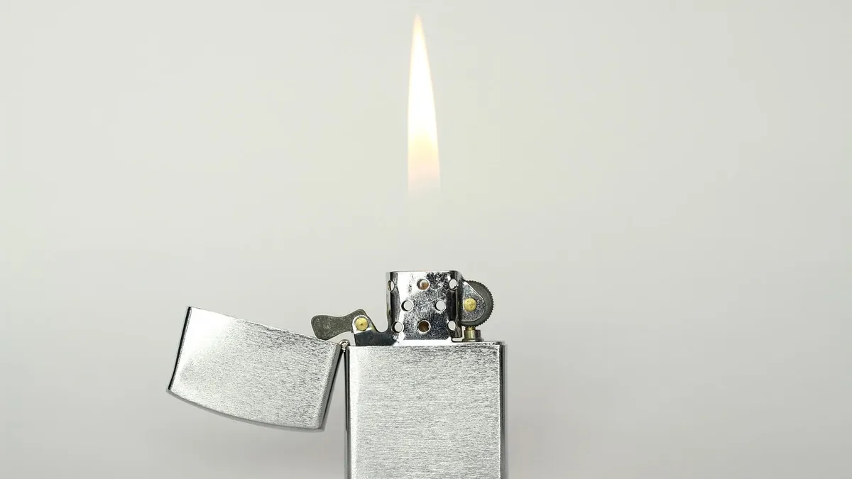 Craighill's new Swingtop Lighter is a refillable stainless steel pocket lighter with a swinging snuffer, inspired by...