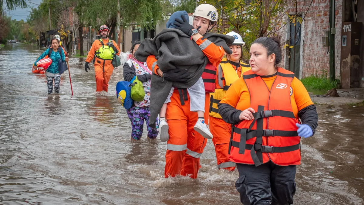 South Korean rescuers have started a ground search for nine citizens missing in Nepal's floods after bad weather halted...