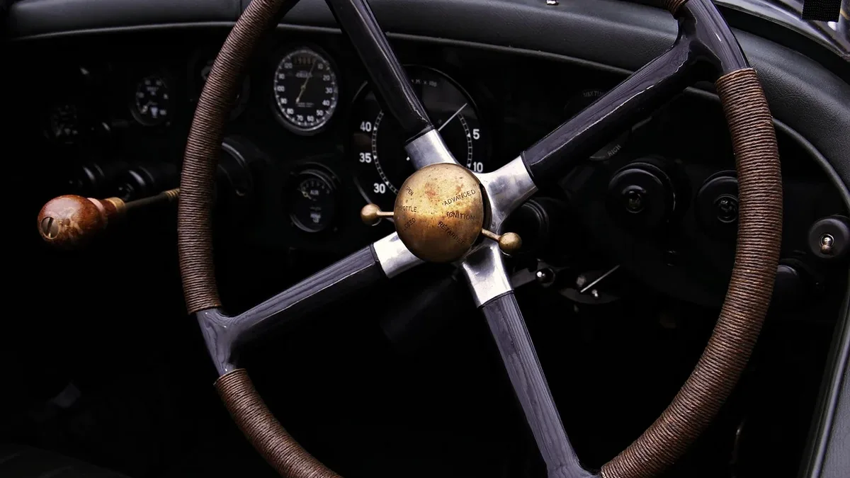 Um navegador Garmin comprado há 15 anos continua recebendo mapas atualizados, mostrando que alguns equipamentos automotivos...