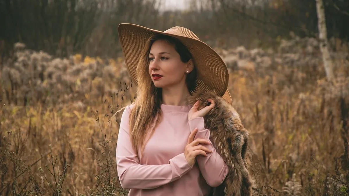 Bags: Woman, portrait, autumn, hat, fashion, style.