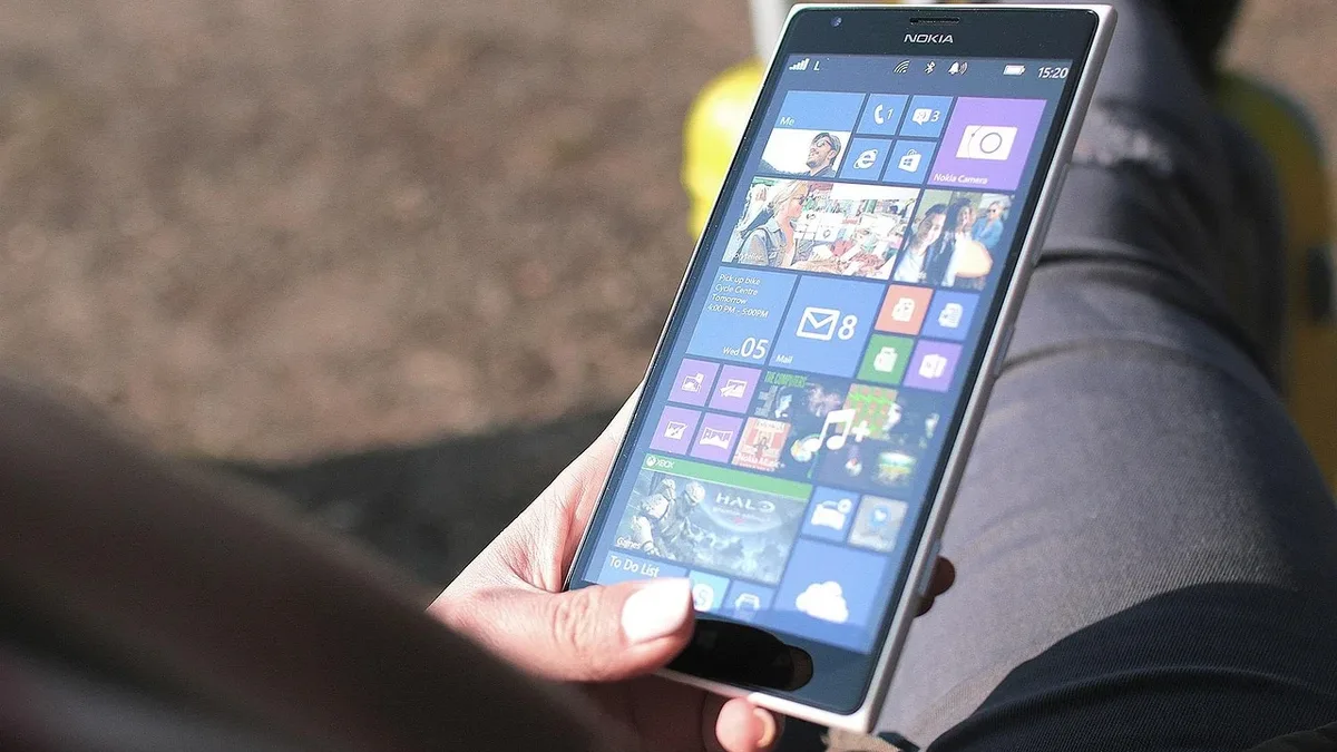 Getting Started: Jim Cramer said he would buy Nokia stock, citing its AI and cloud partnerships