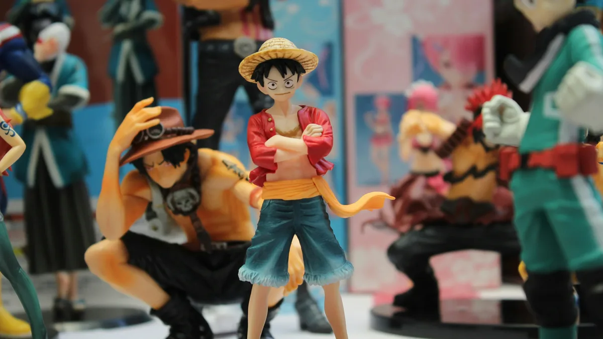 Photographer Gale XV details their process for bringing anime figures to life, from using dollar store flashlights to...