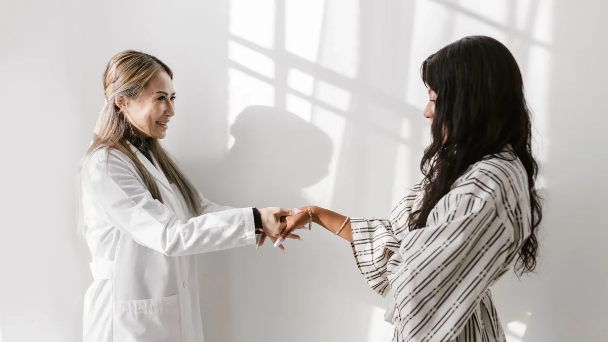 Women are turning to over-the-counter antihistamines like Pepcid and Allegra to manage symptoms of PMDD and menopause, but...