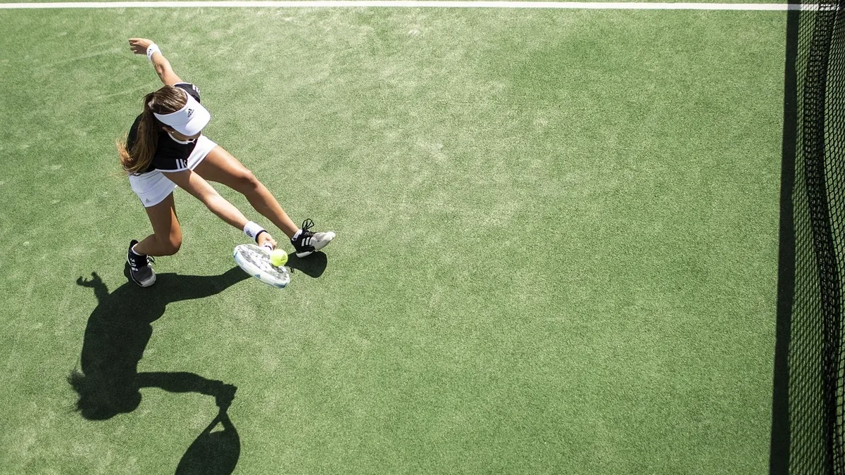 Elena Rybakina secures the top WTA ranking by reaching the US Open semi-finals, ending Aryna Sabalenka's 99-week reign