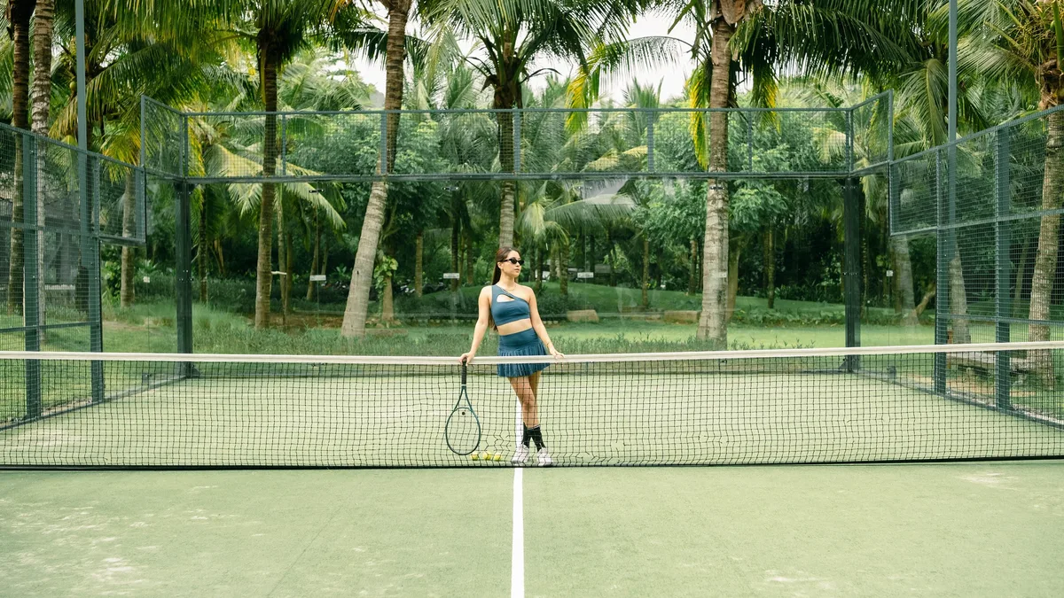 Defending champion Aryna Sabalenka returns to the US Open with her world number one ranking under threat from Elena Rybakina