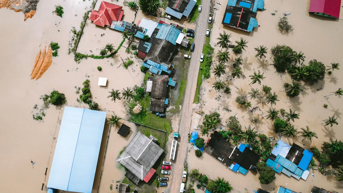 Typhoon Dujuan unleashed unprecedented rainfall and deadly landslides across eastern Japan, killing at least 12 people...
