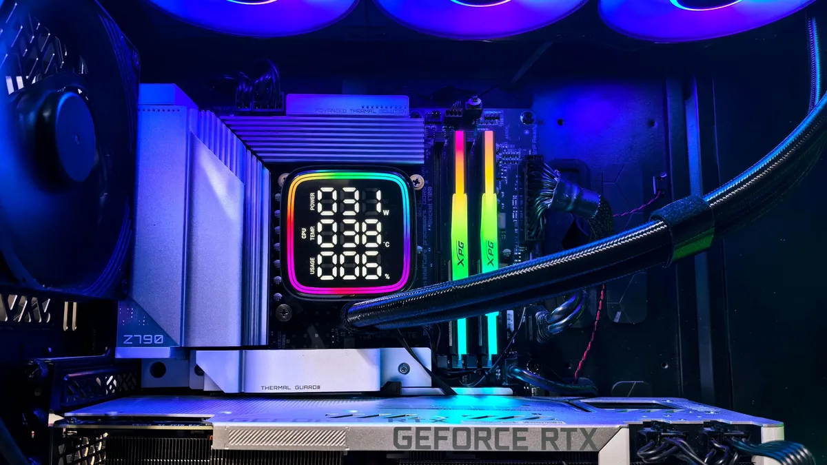 Singularity Computers has introduced the Spectre Limited Edition water-cooling case, built on a curved CNC-machined...