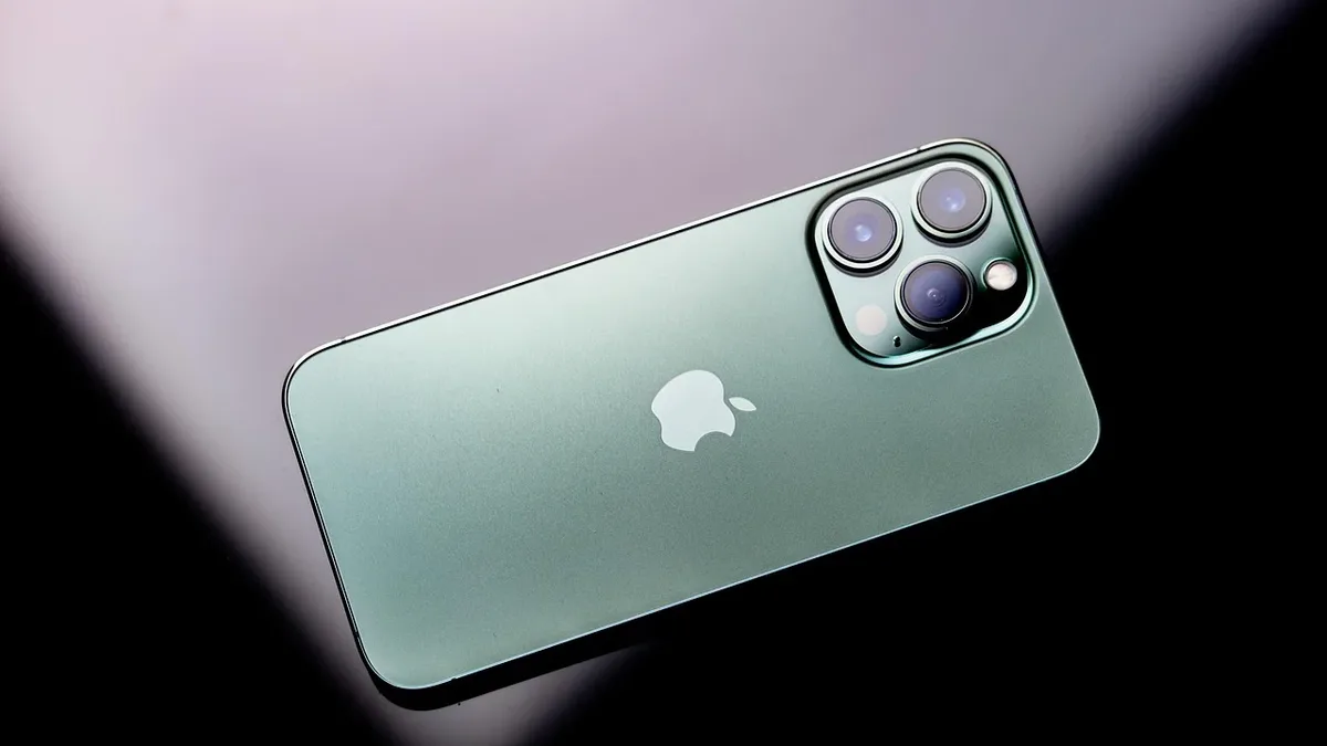 As Tim Cook steps down as Apple CEO, a look back reveals two key French startup acquisitions during his tenure: Regaind...