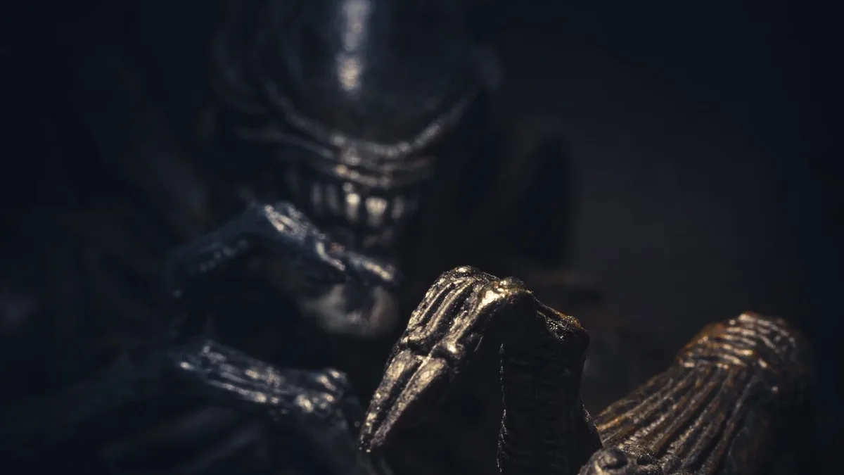 Ridley Scott is working on a new Alien film starring Michael Fassbender's android David, separate from two other projects...