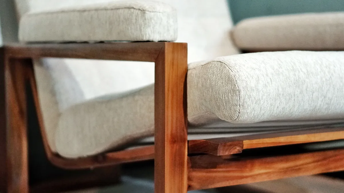 A discussion on the role of plan design in furniture making, highlighting the challenges faced by makers in communicating...