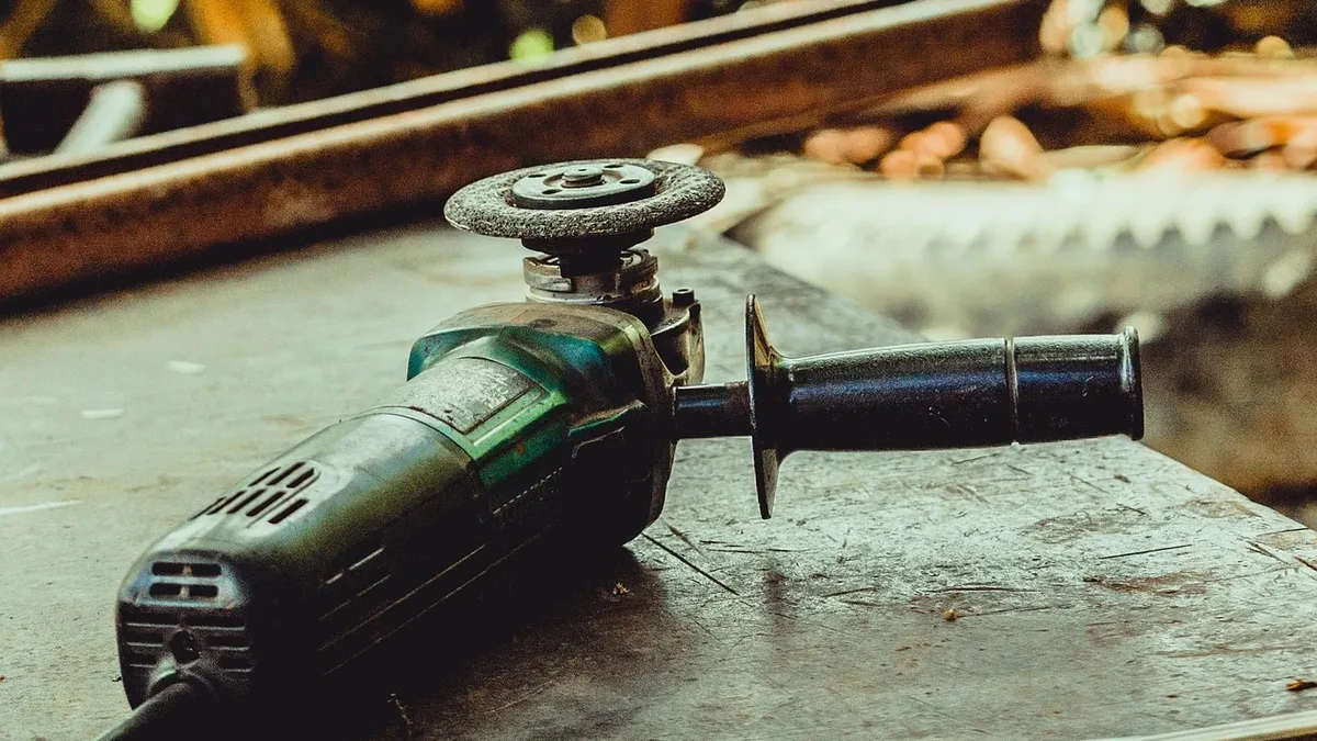 Construction: Kreg Tool has introduced the Edge, a cordless loose tenon joiner, as direct competition to the Festool Domino