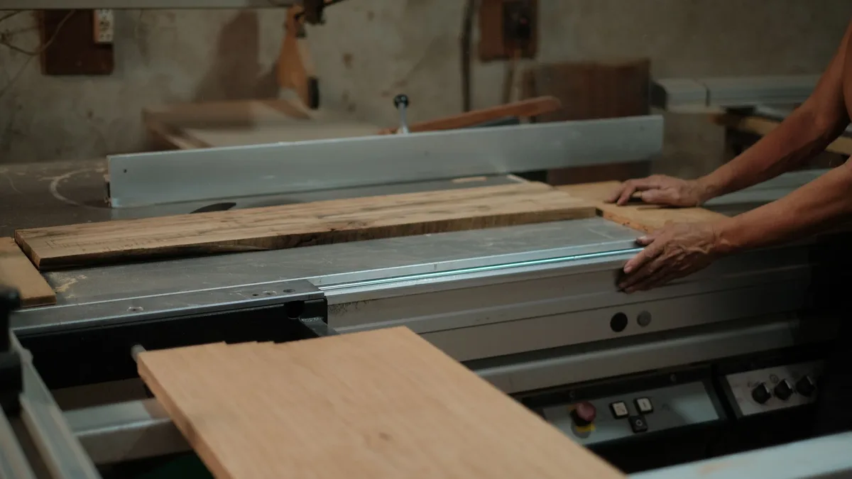 Woodworker Paul Sellers details the insulated, sound-dampening construction of his new and likely final workshop...