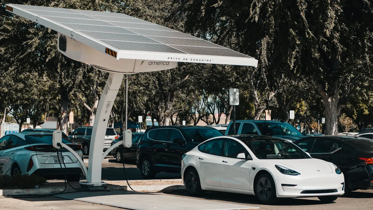 Automotive: Red States Solar Factories Thrive Under Trump's Energy Policy