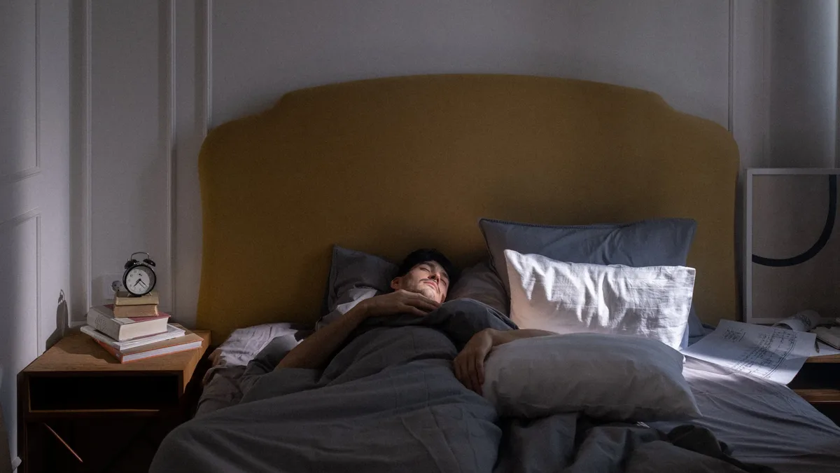 A new study presented at the European Society of Cardiology congress finds that a moderate weekend lie-in, with an ideal...