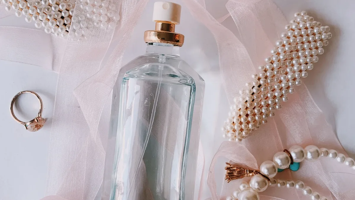 Beyoncé's Cécred haircare brand enters UK retail with Space NK, introducing its first fragrance product, the Temple Oud...