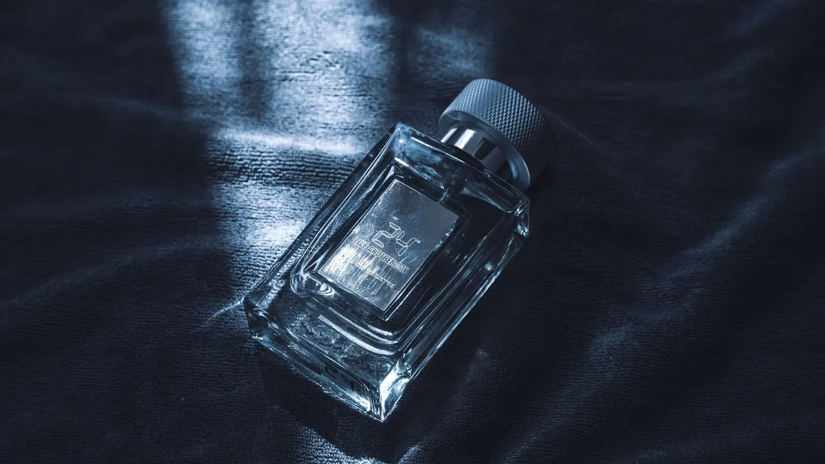 Notes: Coty's fiscal 2025/26 results show a net loss of USD 618 million, with full-year sales falling 5% to USD 5.8 billion