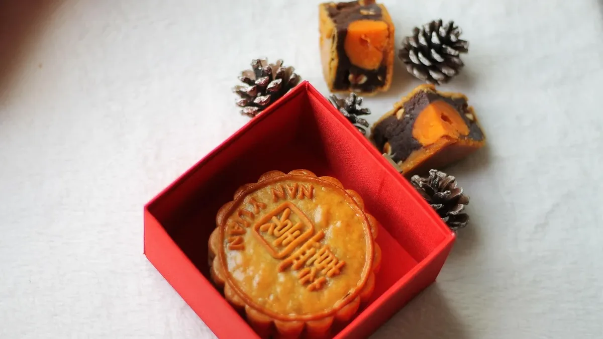 The five-kernel mooncake, a protein-rich nut and seed pastry, is becoming a popular healthier choice over sweet pastes...