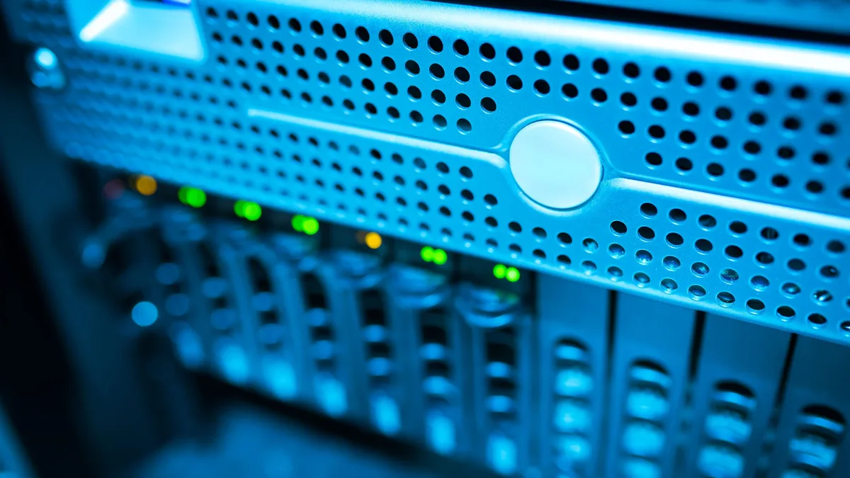 Reviews: A server with a row of lights and a series of buttons.