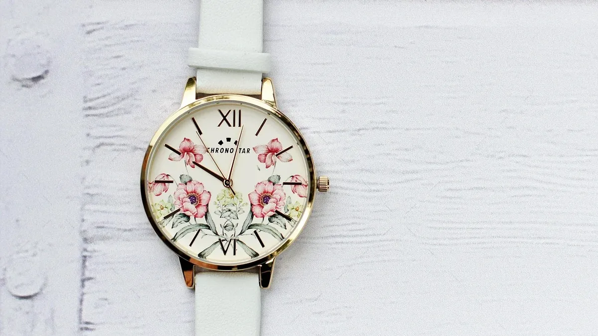 Timex has released a new collaborative watch with Japanese retailer BEAMS, blending analog and digital elements in a...