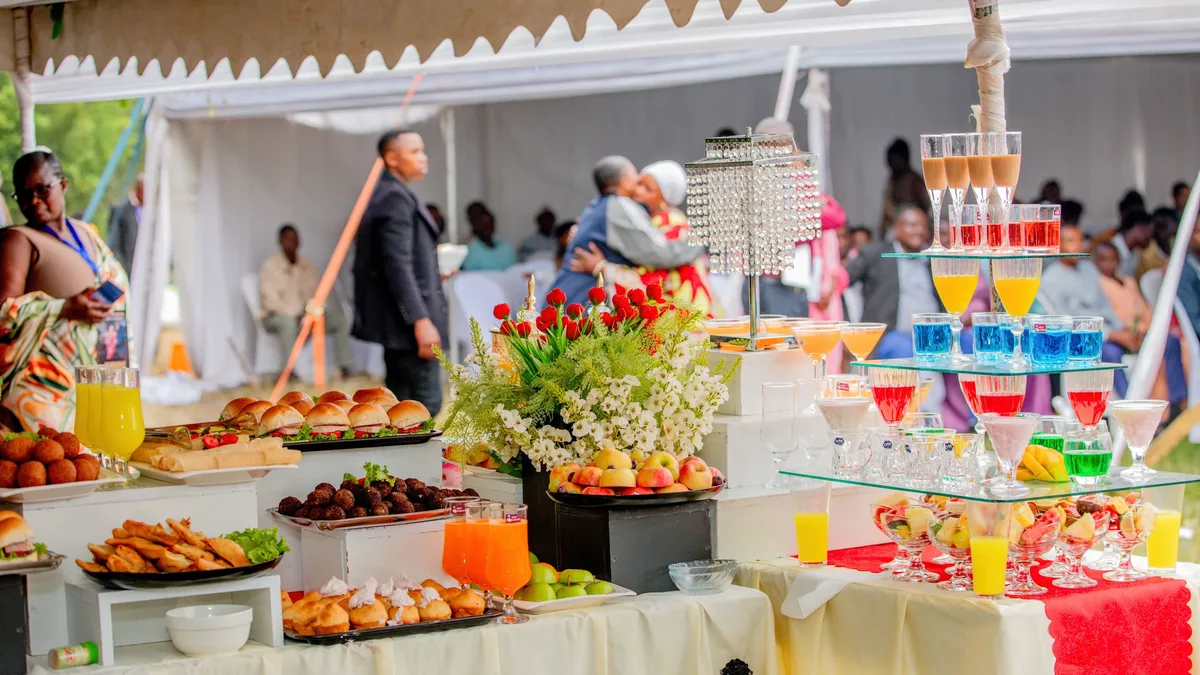 A guide to nine Singapore hotels and restaurants offering Sunday brunch buffets with special menus and entertainment for...