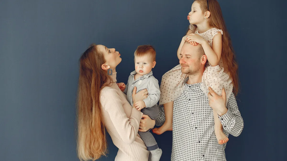 A guide to family-focused photographers and studios in Hong Kong, detailing styles from candid lifestyle shoots to formal...