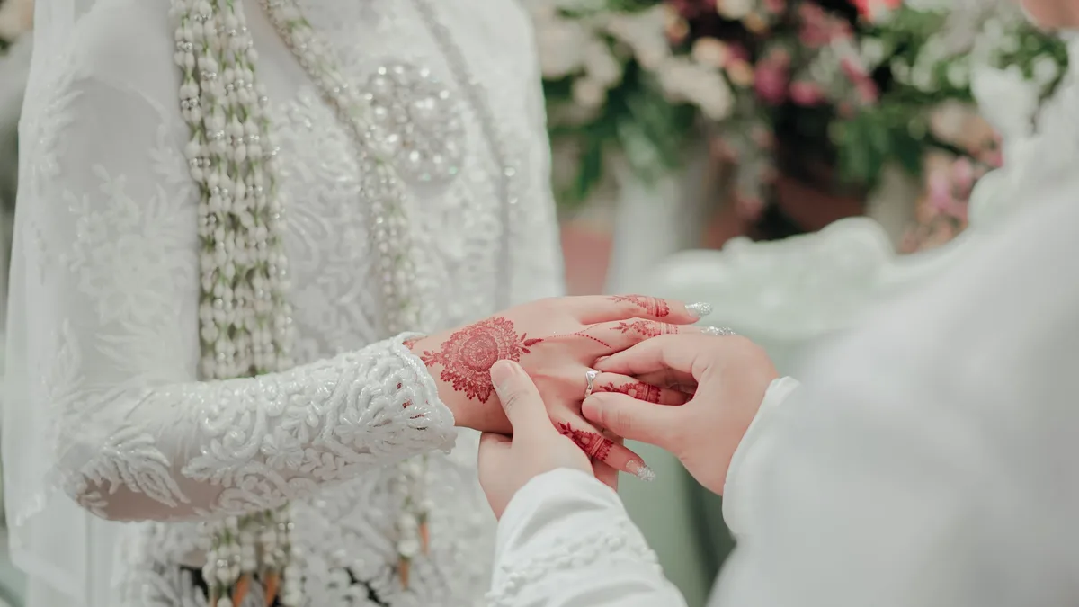 Hannah and Sean's Irish wedding was a celebration of their love story, with a timeless elegance and personal details that...