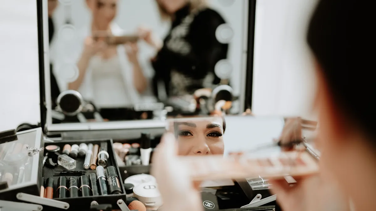 The Duchess of Cambridge applied her own makeup for her 2011 royal wedding, a decision reportedly made after a negative...