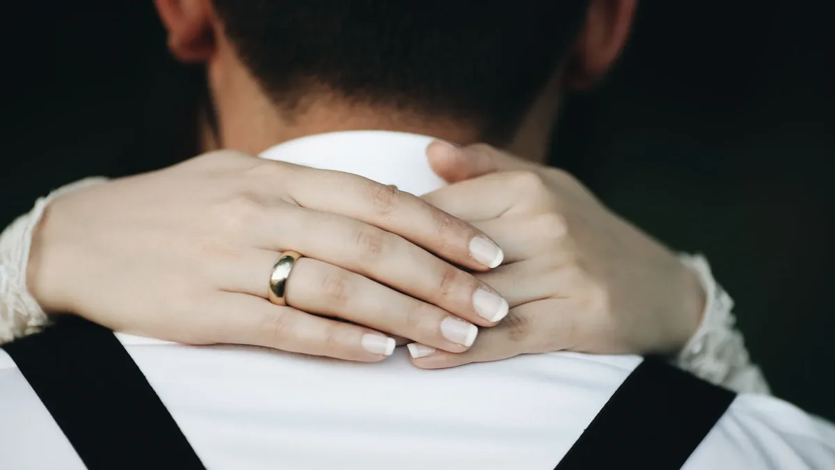 Planning a best man speech can be daunting, but with these 13 handy tips, you'll be well on your way to delivering a great...
