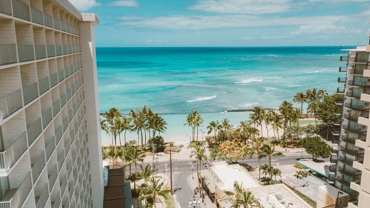 Hilton Honors has partnered with Qatar Airways Privilege Club to offer 1,000 Avios points on top of usual Hilton Honors...