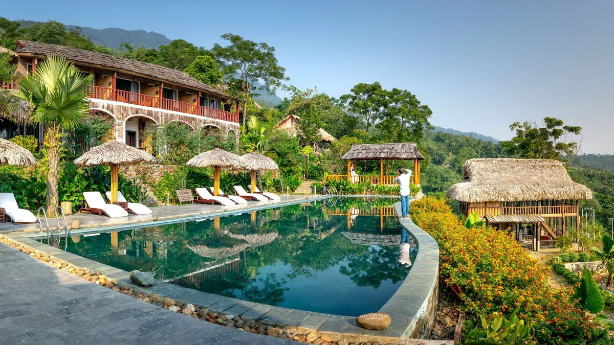 Multiple hotel loyalty programs are offering time-limited bonuses for purchasing points, and several co-branded debit and...