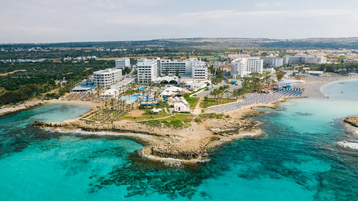A review of Hotel Riomar in Ibiza, a Tribute Portfolio hotel within Marriott Bonvoy, covering its 1968 origins, recent...