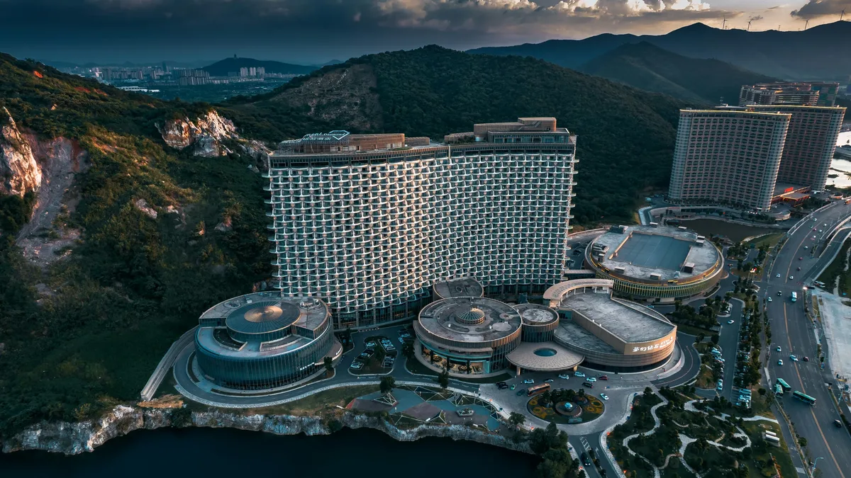 A summary of current hotel loyalty program promotions for September 2026, including point purchase bonuses from Hilton...