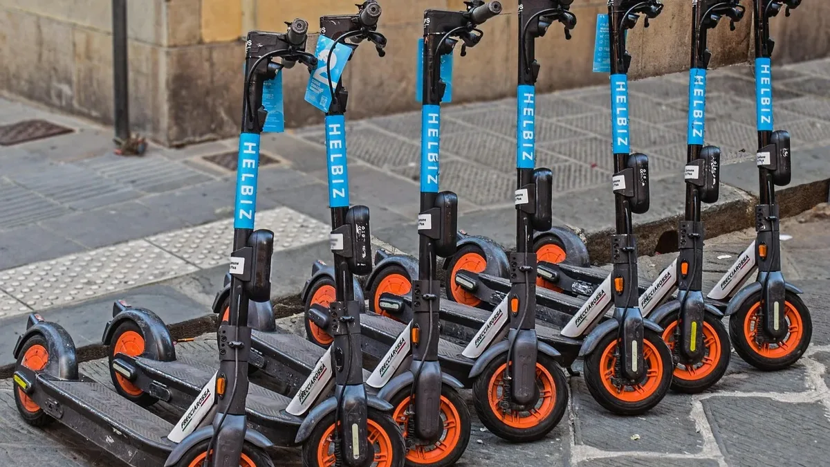 Bengaluru EV startup Simple Energy has launched its Wave electric scooter range, targeting the mass-market commuter...