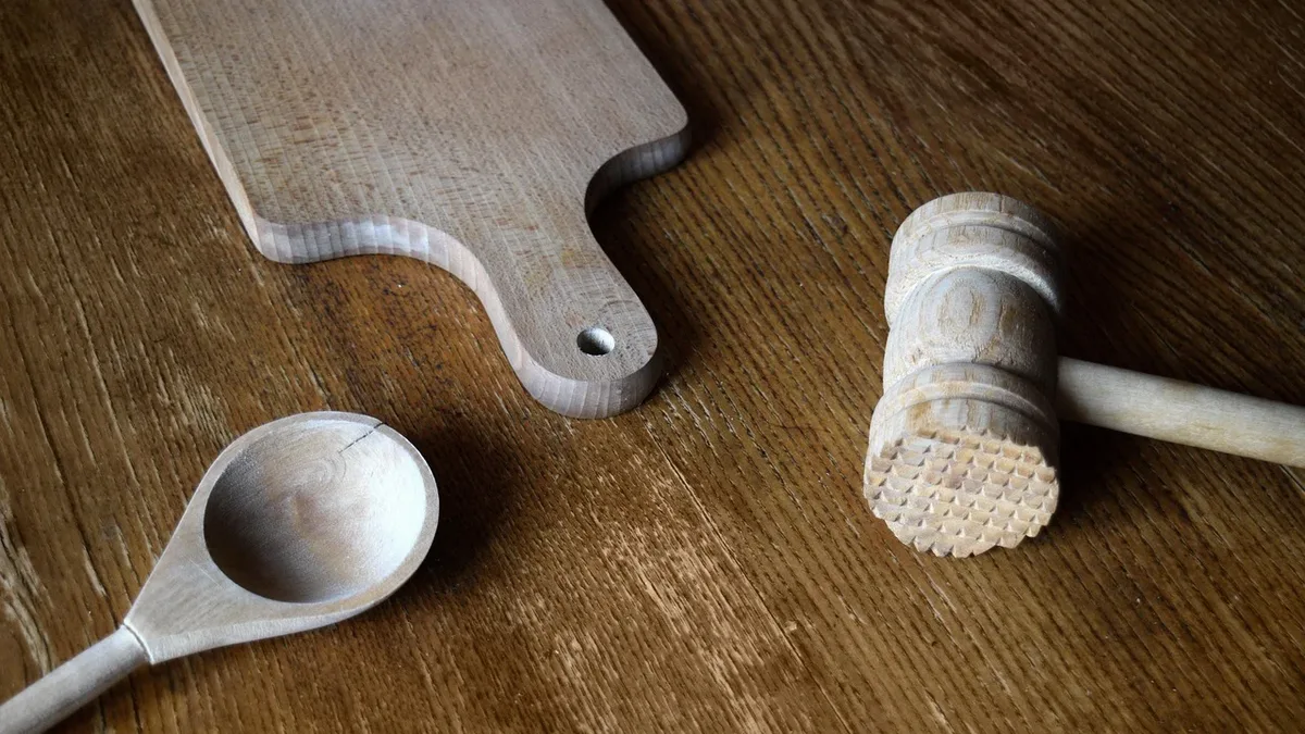 Cooking For: Jonathan's Spoons Spootle won tests for its angled cherrywood head