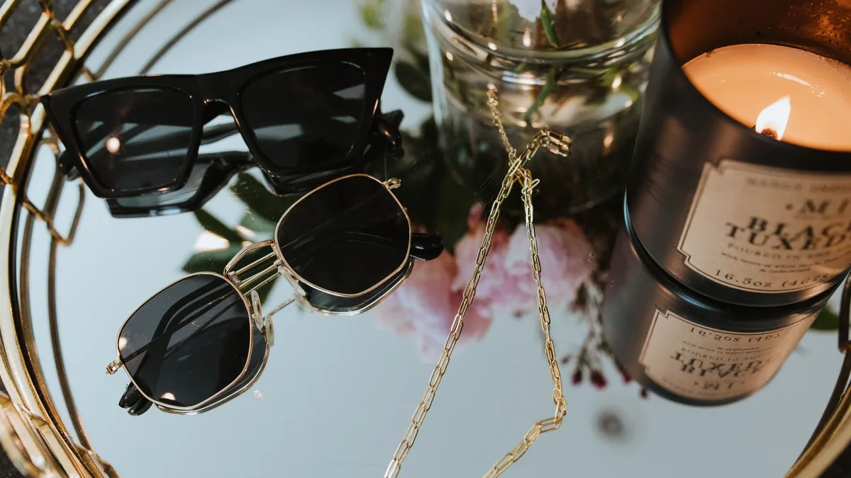 AHLEM presents its 17-frame ECHOES OF LOVE collection inspired by cinematic romance, featuring hand-hammered metals, 22K...