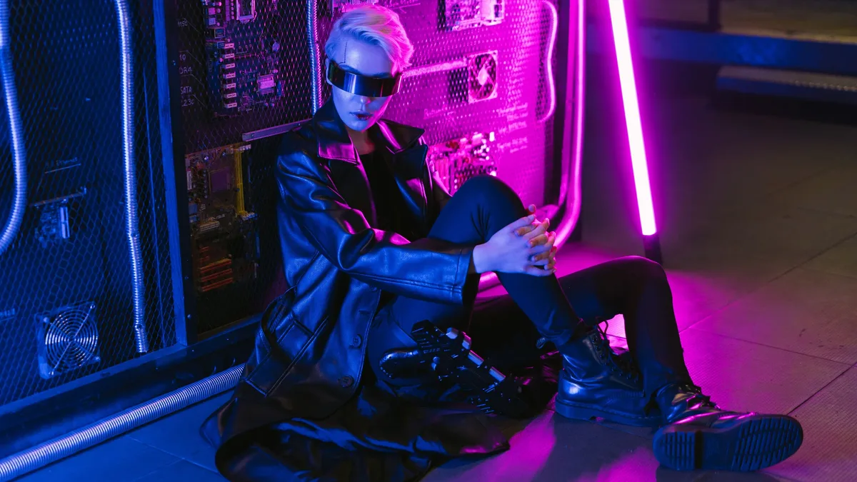 Style & Fashion reports on the Autumn/Winter 2026 campaign roll-out, covering Saint Laurent, Versace, Chloé, Prada and...