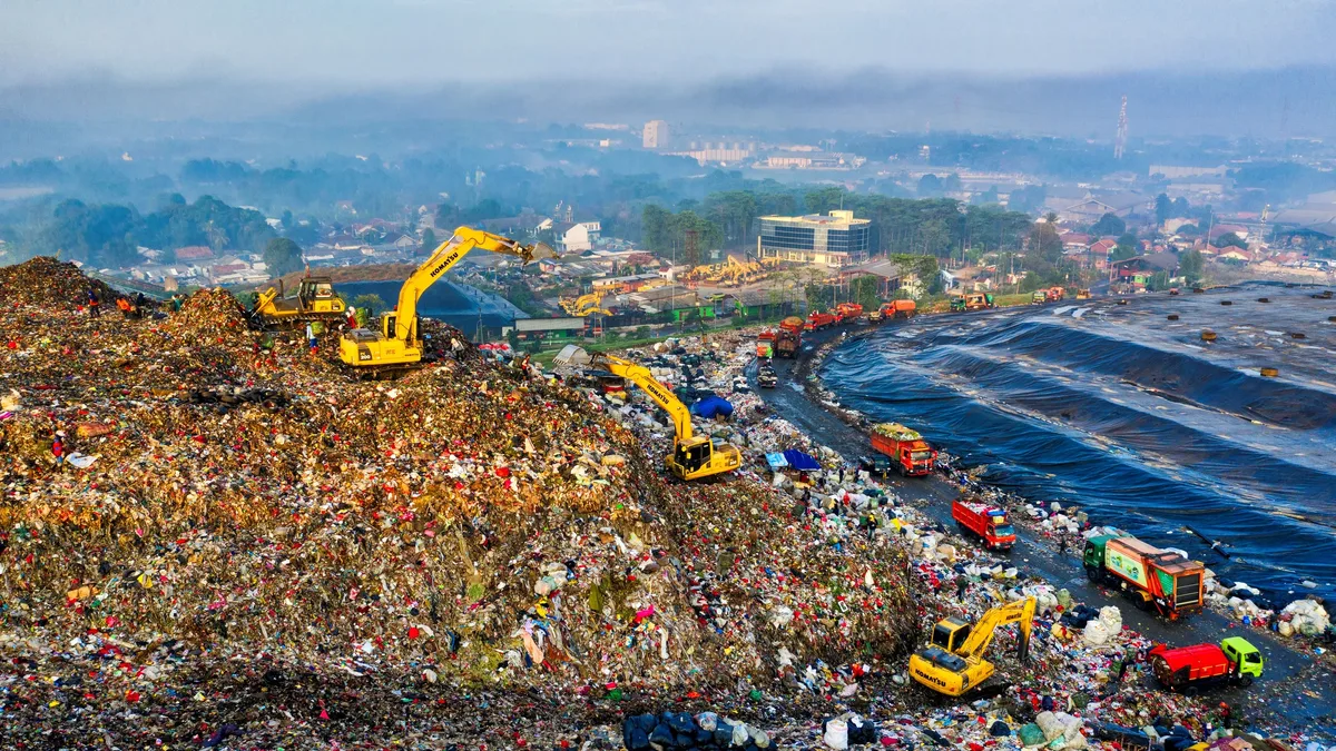 Chief Minister Rekha Gupta has directed officials to fast-track new waste-processing facilities as Delhi clears over 21...