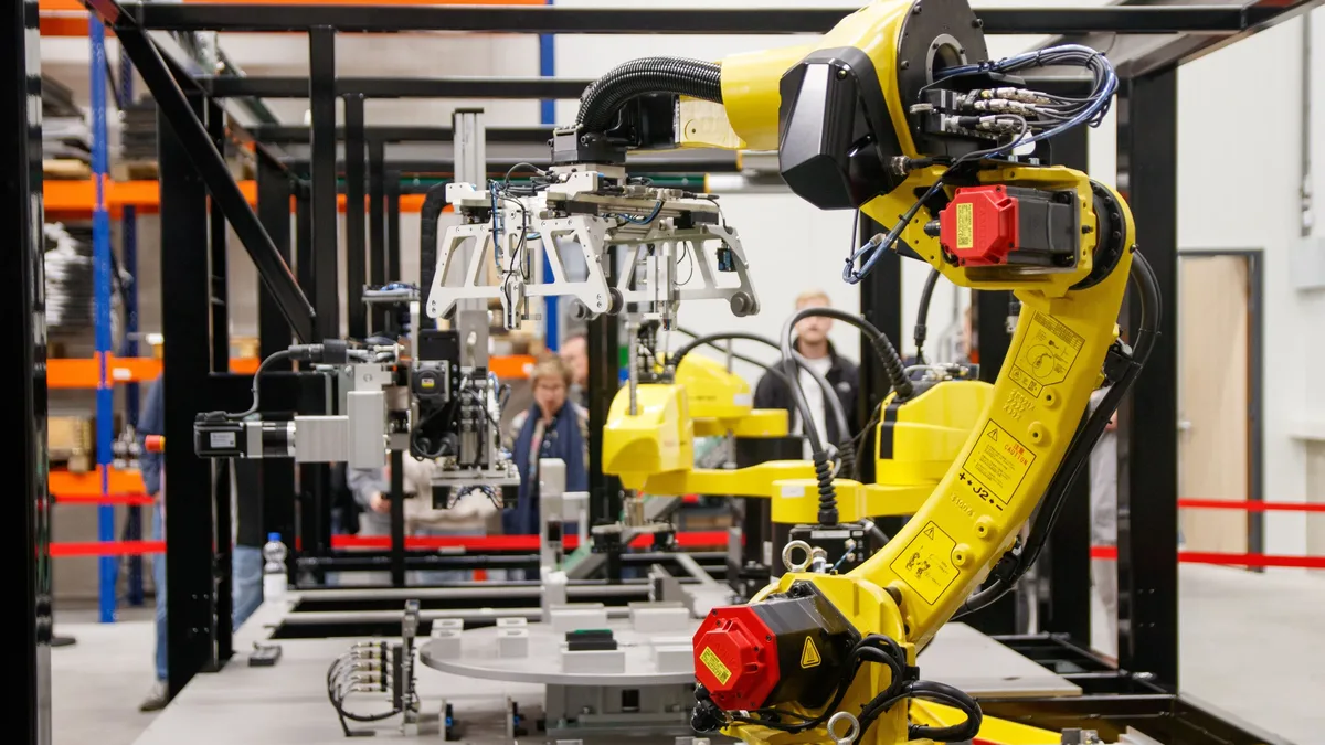 A keynote panel at RoboBusiness 2026 will feature leaders from Amazon Robotics, Teradyne Robotics, and Cobot discussing...