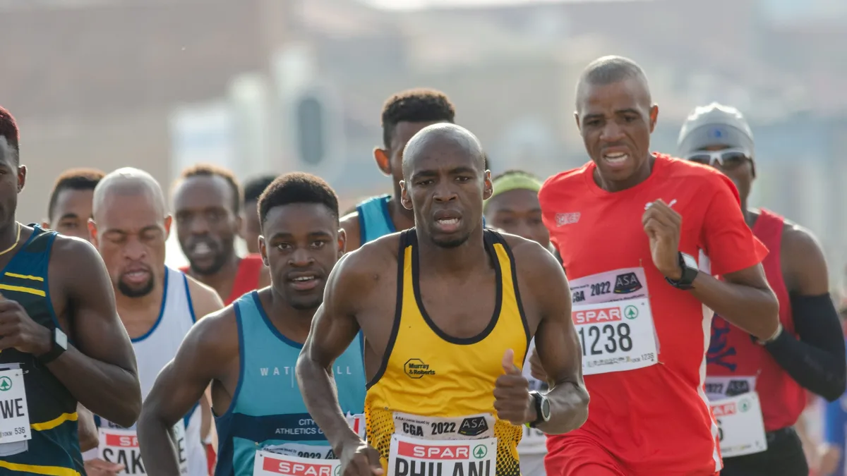 Running coach Mario Fraioli advocates a flexible, priority-based training system for marathoners with unpredictable...