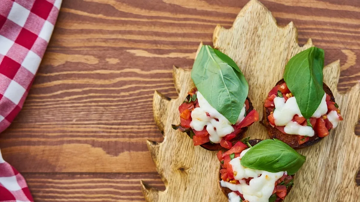 An editor highlights three standout Bay Area dishes: a tomato jam pinwheel from Blooms End in Petaluma, mini sheng jian...