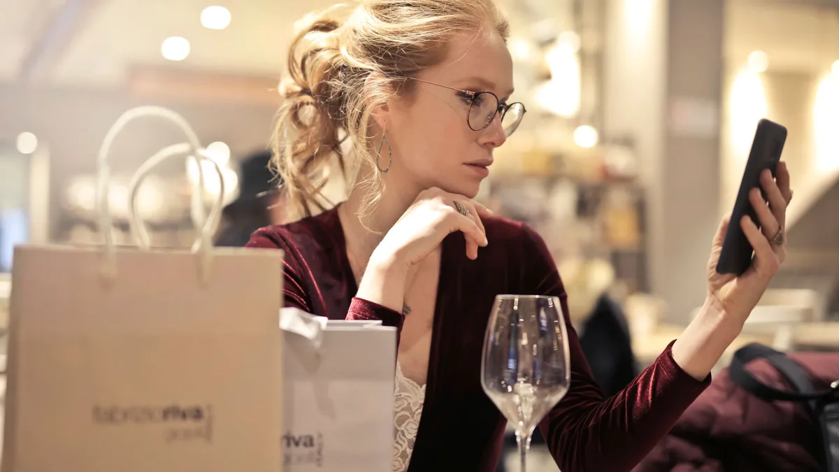 Dining Out: A report names one overhyped restaurant in each U.S