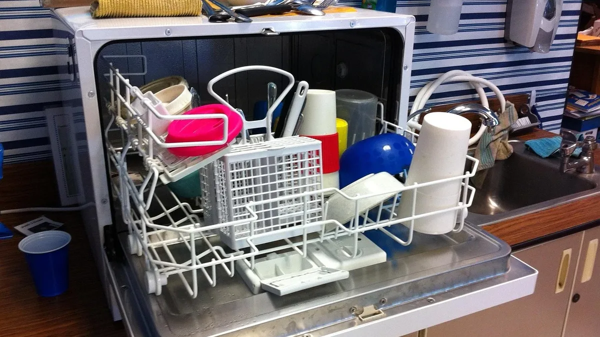 A guide to cleaning and sanitizing secondhand kitchen items, covering dishwasher-safe and delicate pieces, and when a...
