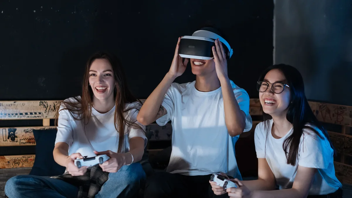 Juegos: Miniclip has spun off its AI-powered mobile advertising platform, AdSurge, as a standalone company