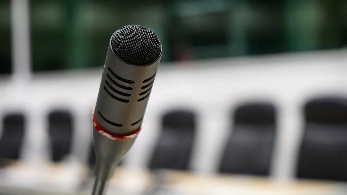 A new look at why learners stay quiet during live sessions and how to change the format to encourage real participation