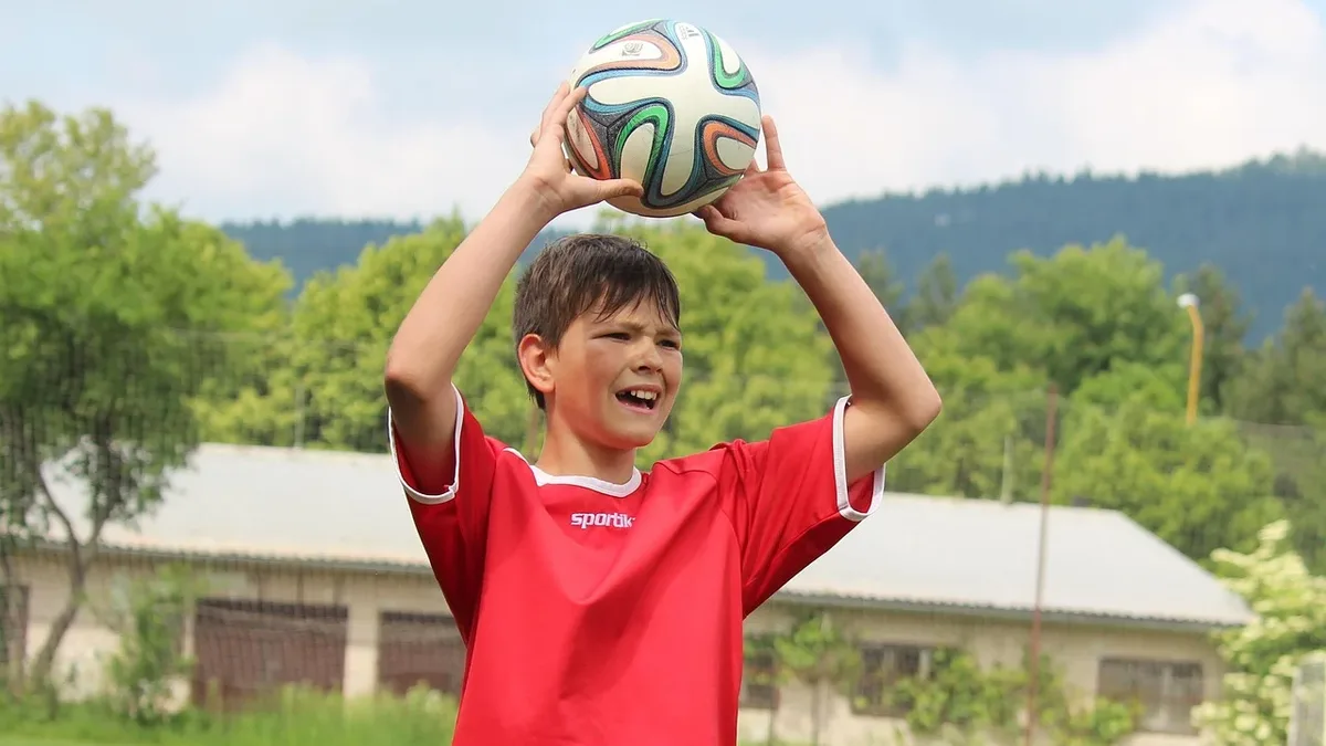 The Business: Barcelona have signed 16-year-old German defender Mikael Baza from Hamburger SV until 2029