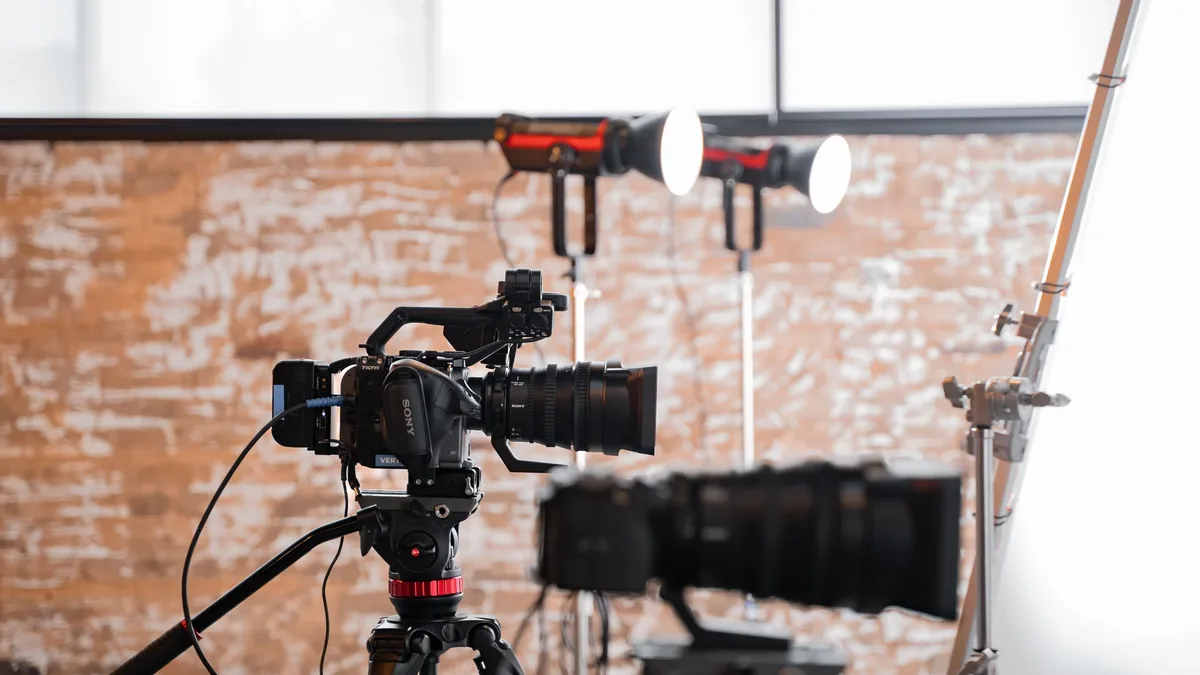 Award-winning cinematographer Andrzej Bartkowiak details the practical lighting and multi-camera setups used to create...