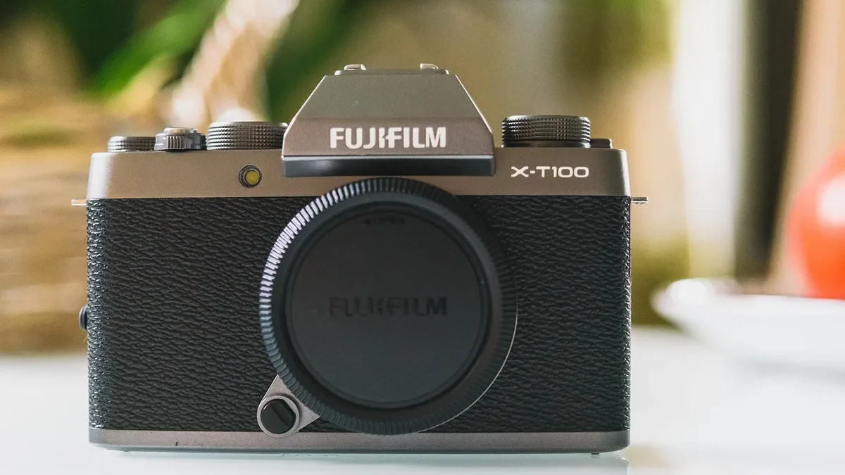 Fujifilm's GFX100RF medium-format compact camera has now earned a Bronze Award from the International Design Excellence...