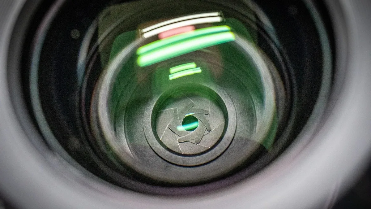 Apple's iPhone 18 Pro series introduces a variable aperture system to its main camera, allowing more light and manual...