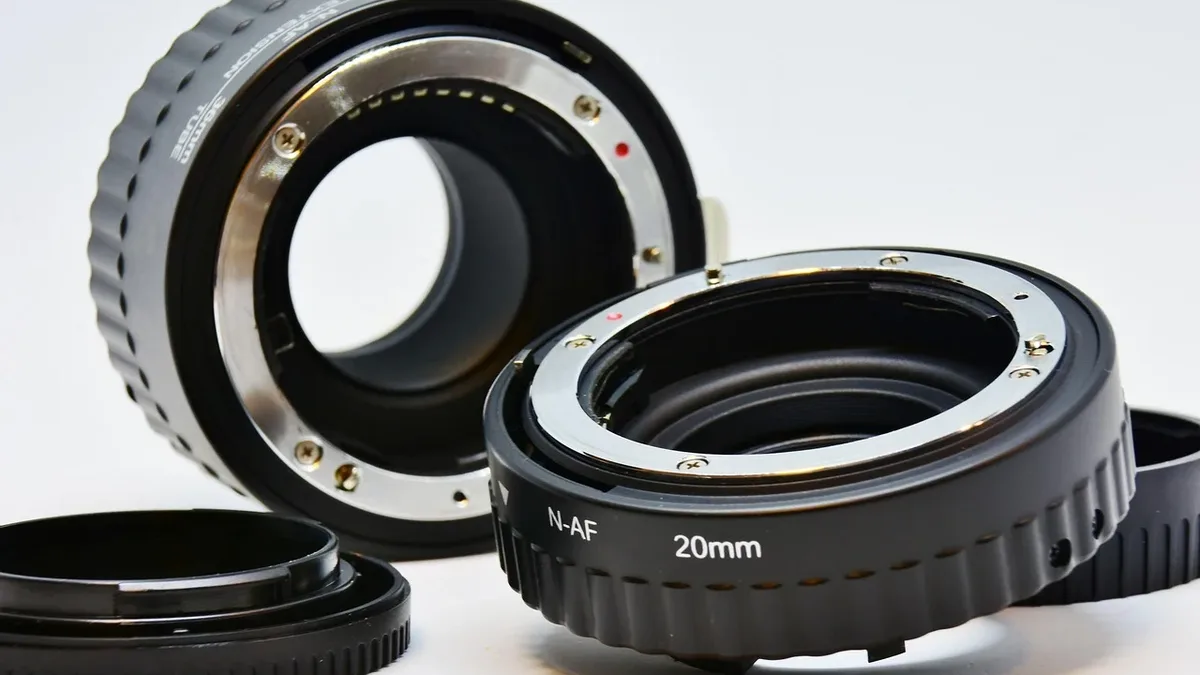 DPReview tests Panasonic's new compact full-frame ultrawide prime lens, finding it easy to carry with solid image...