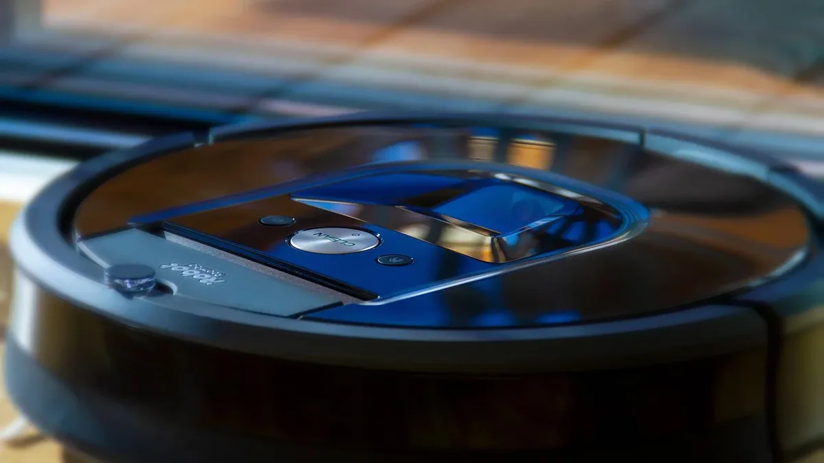 Lavado Y Clima: iRobot says its new Roomba Max 875 Combo has SealForce tech for suction like a stick vacuum and a heated mop